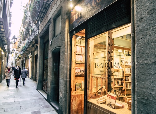 imagen Espai Quera: Llibres i Platillos en Barcelona